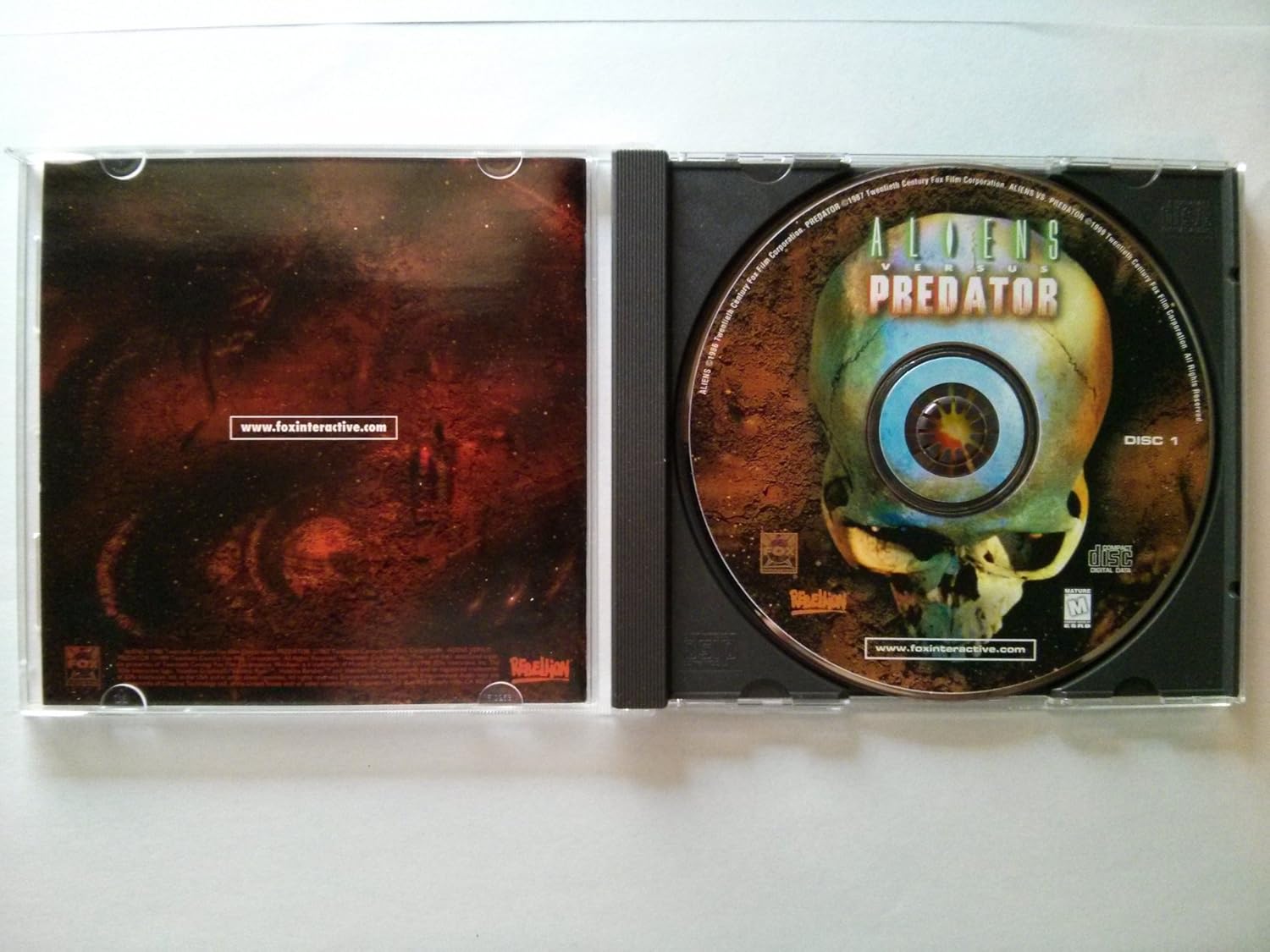 Aliens Versus Predator – PC Aliens Versus Predator – PC